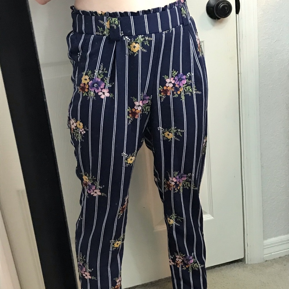 Joe B by Joe Banbasset Blue Floral Flowy Pants